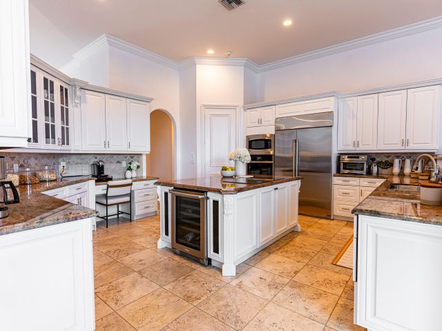 Home for sale at 15495 Tall Oak Avenue - photo 6803577