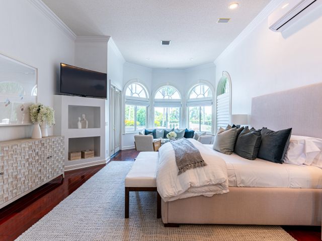 Home for sale at 15495 Tall Oak Avenue - photo 6803583