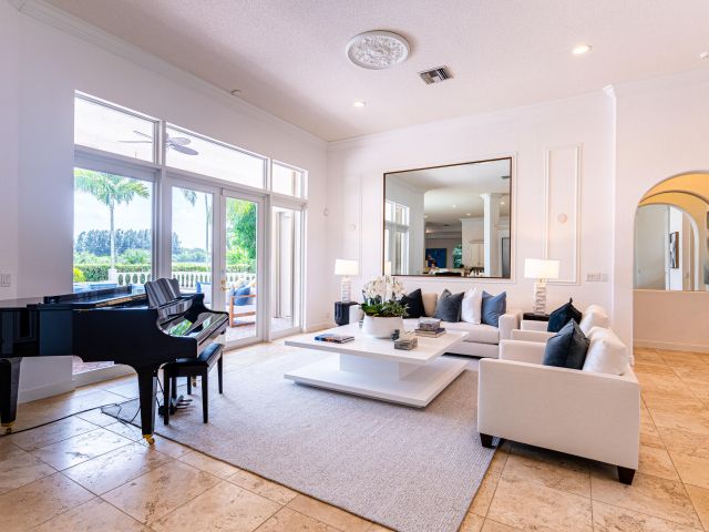 Home for sale at 15495 Tall Oak Avenue - photo 6803586