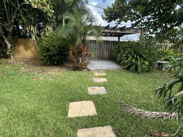 Home for rent at 5839 Daphne Drive - - photo 6846504