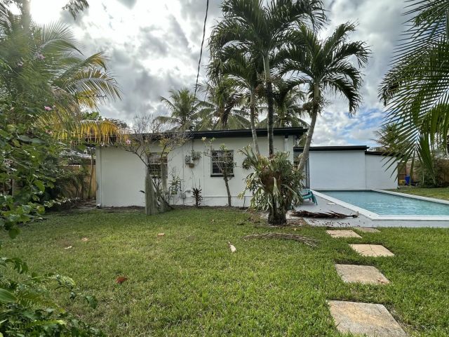 Home for rent at 5839 Daphne Drive - - photo 6846507