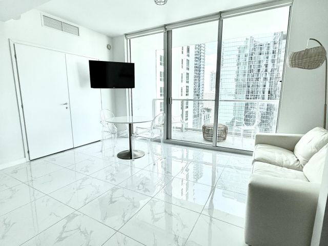 Apartment for sale  Unit #T-2209 - photo 6805798