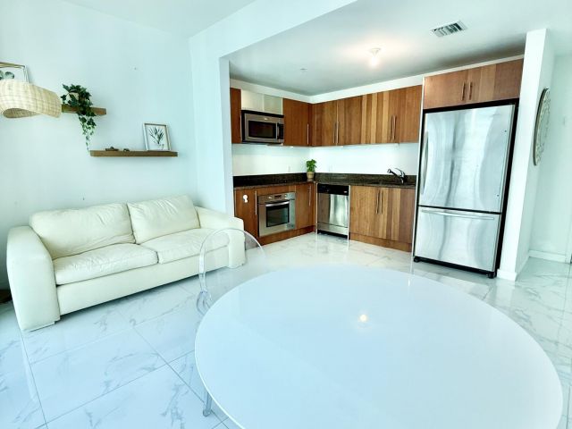 Apartment for sale  Unit #T-2209 - photo 6805800