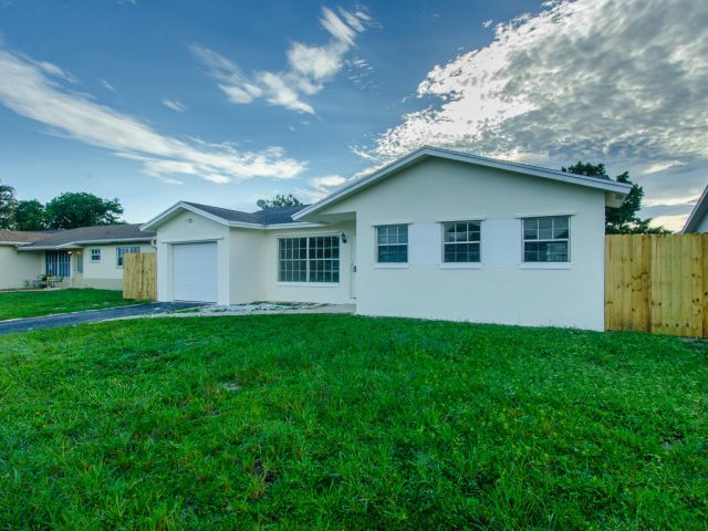 Home for sale at 22710 SW 65th Circle - photo 6808939