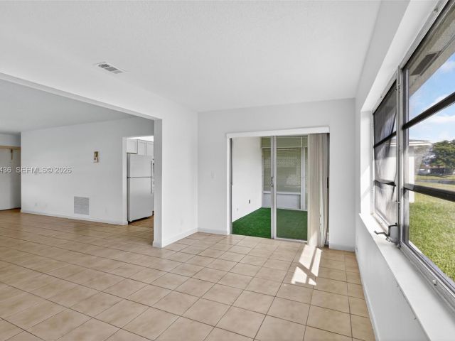 2-bedroom home for rent in West Palm Beach - 5331 Belleville Rd . - MondialRealty