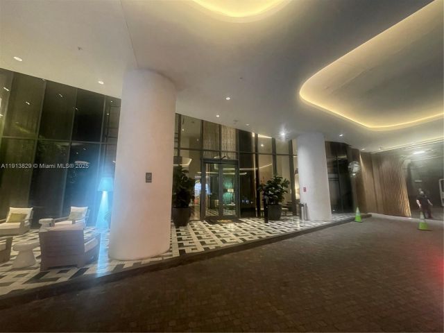 Apartment for sale  Unit #2207 - photo 6794857