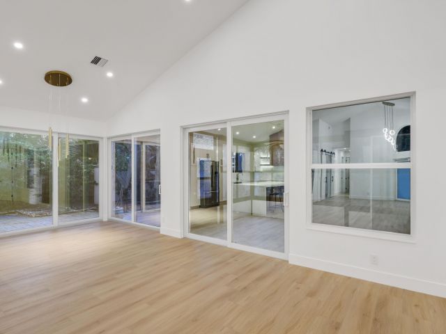 Home for rent at 5537 NW 21 Way - photo 6797117