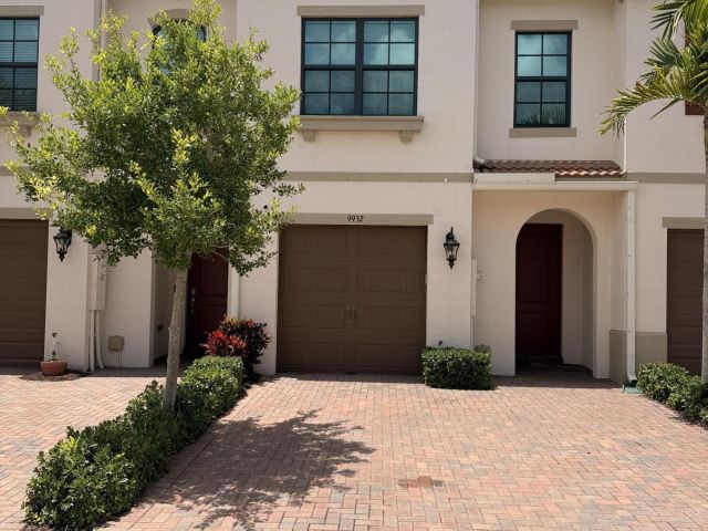 Home for rent at 9932 Brickhill Drive - photo 6797105