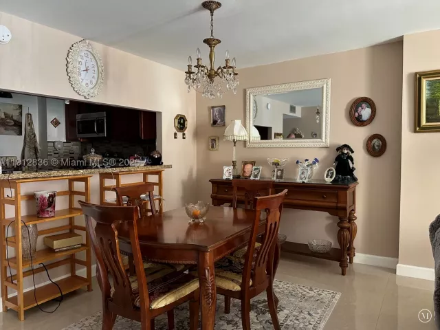 1-bedroom condo for sale in Hallandale Beach - 1865 S Ocean Dr 6H - MondialRealty