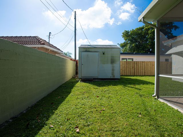 Home for sale at 7614 S Olive Avenue - photo 6808527