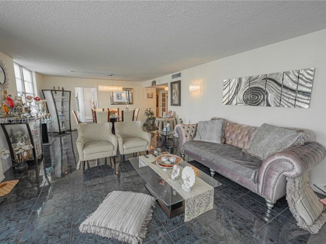 Apartment for sale  Unit #1503 - photo 6799267