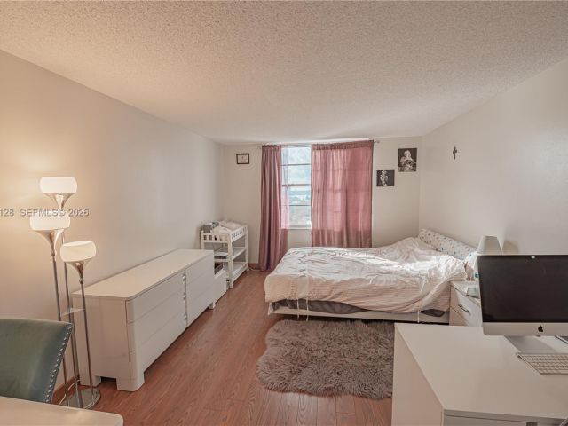 Apartment for sale  Unit #1503 - photo 6799275