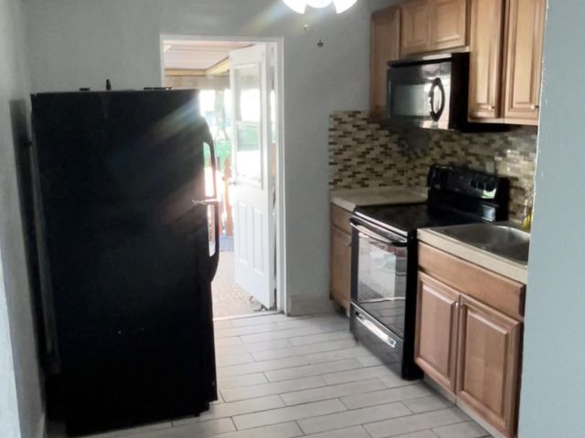 Home for rent at 1121 NW 140 Terrace - photo 6799464