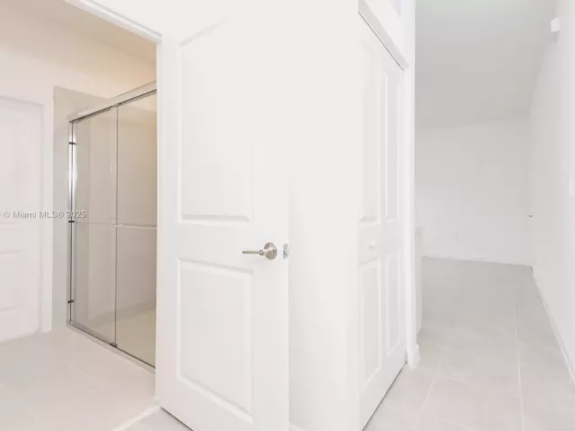 5-bedroom home for rent in Homestead - 2636 SE 8th Ct - MondialRealty