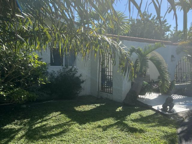 Home for sale at 1270 NW 4th Avenue - photo 6809383