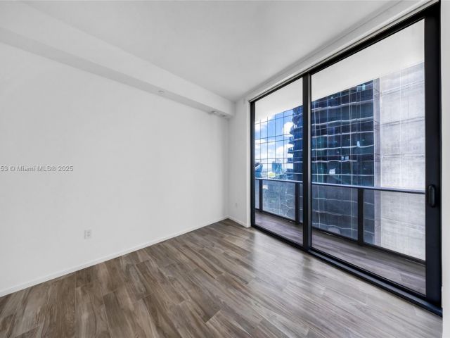 Apartment for rent  Unit #5204 - photo 6794885