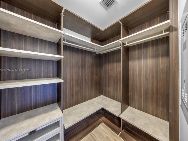 Apartment for rent  Unit #5204 - photo 6794886