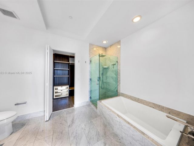 Apartment for rent  Unit #5204 - photo 6794888