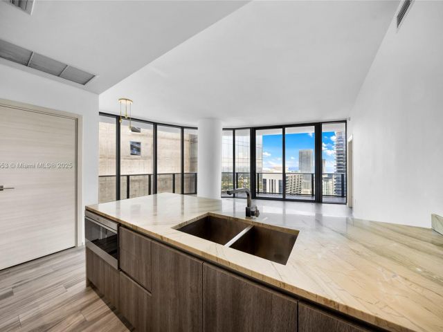 Apartment for rent  Unit #5204 - photo 6794899