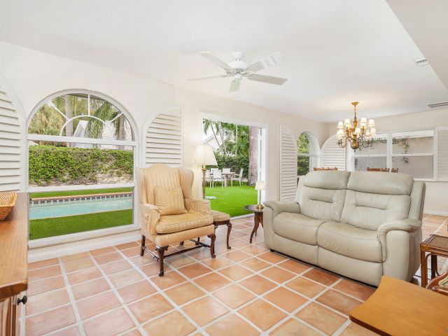 Home for rent at 2725 Meadowlark Lane - photo 6797035