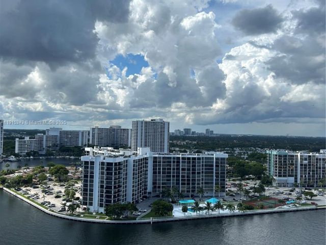 Apartment for sale  Unit #1823 - photo 6797942