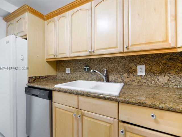Apartment for sale  Unit #17N - photo 6796931