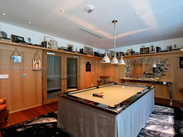 1-bedroom condo for sale in Miami - 1300 S Miami Ave 1407 - MondialRealty