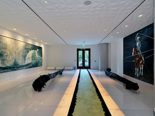 1-bedroom condo for sale in Miami - 1300 S Miami Ave 1407 - MondialRealty