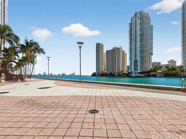 Apartment for sale  Unit #T-2407 - photo 7429959