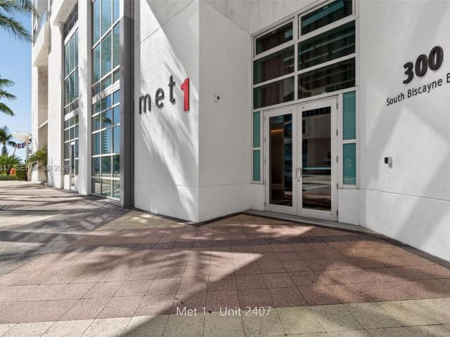 Apartment for sale  Unit #T-2407 - photo 7429960