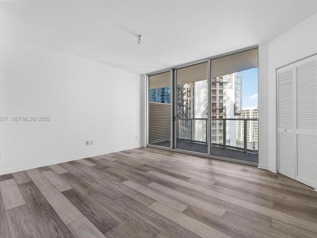 Apartment for sale  Unit #T-2407 - photo 7429972