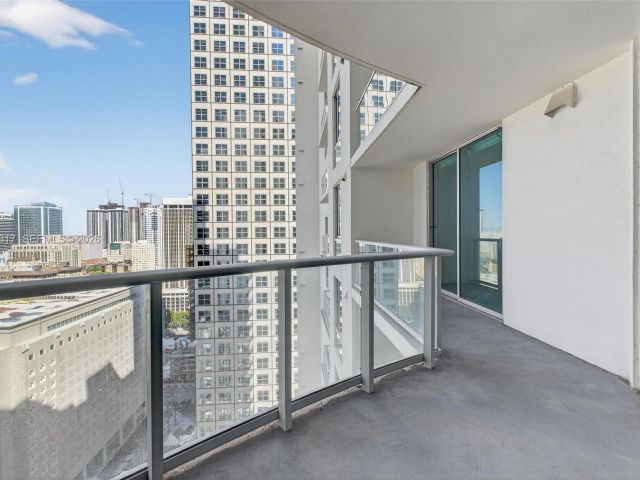 Apartment for sale  Unit #T-2407 - photo 7429976