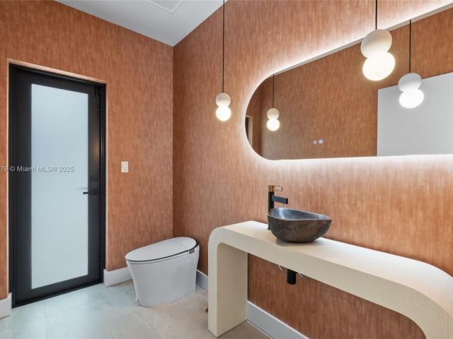 Home for sale at 550 S Shore Dr - photo 7433921