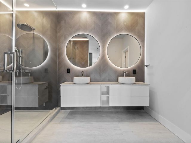 Home for sale at 550 S Shore Dr - photo 7433929