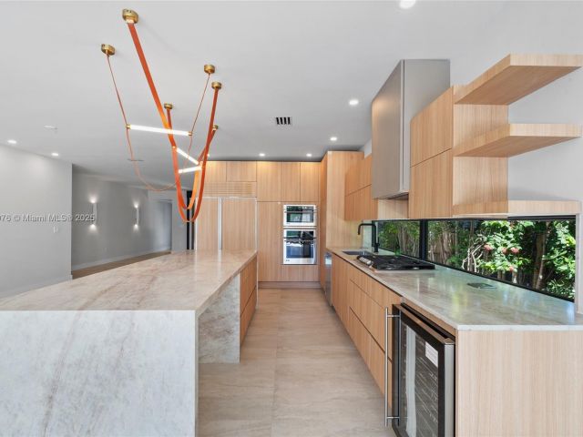 Home for sale at 550 S Shore Dr - photo 7433931