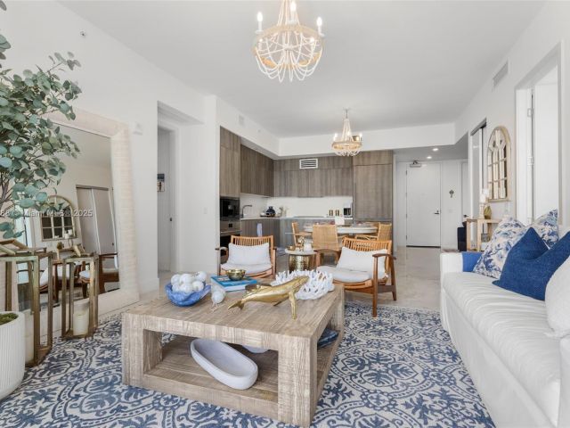 Apartment for rent  Unit #802 - photo 6801629