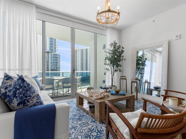 Apartment for rent  Unit #802 - photo 6801631