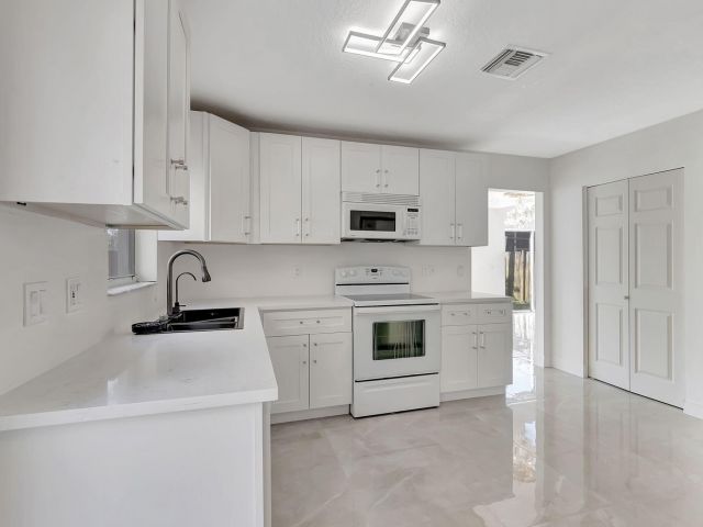 Home for rent at 11420 Coral Bay Drive - photo 6797526