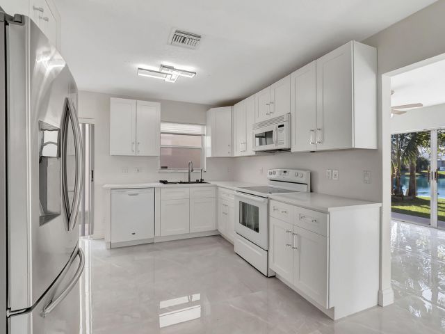 Home for rent at 11420 Coral Bay Drive - photo 6797527