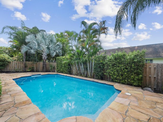 Home for sale at 1620 NW 118th Avenue - photo 6809515