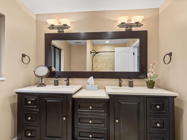 Home for sale at 1620 NW 118th Avenue - photo 6809522