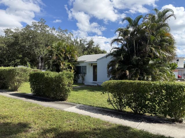 Home for sale at 12475 NW 10th Avenue - photo 6803414