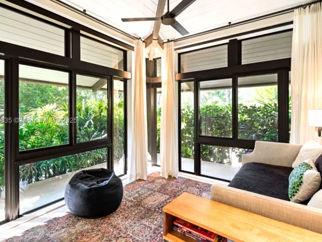 4-bedroom home for sale in Coral Gables - 820 San Pedro Ave - MondialRealty