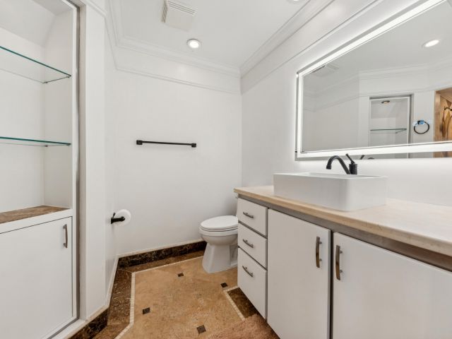 Home for sale at 14 NW 24th Street - photo 6822374
