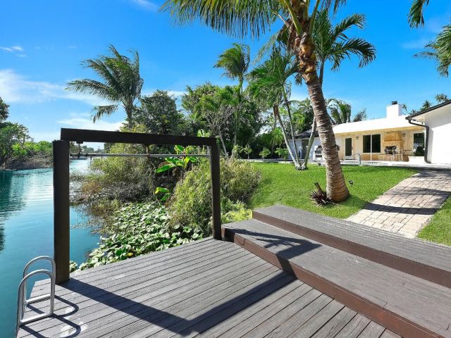 Home for sale at 14 NW 24th Street - photo 6822383