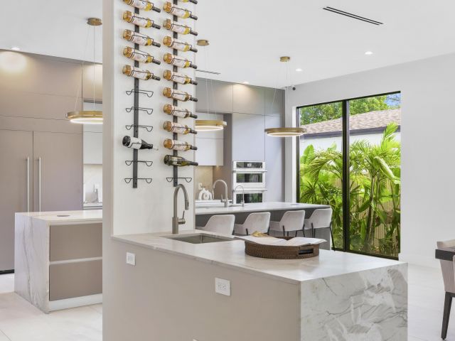 Home for sale at 1504 NE 6th Street - photo 6803716