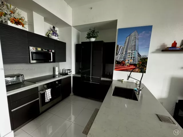 1-bedroom condo for rent in Miami -  - MondialRealty