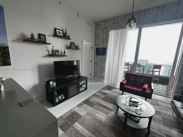 1-bedroom condo for rent in Miami -  - MondialRealty