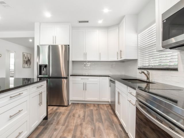 Home for rent at 121 George Bush Boulevard - photo 6798494