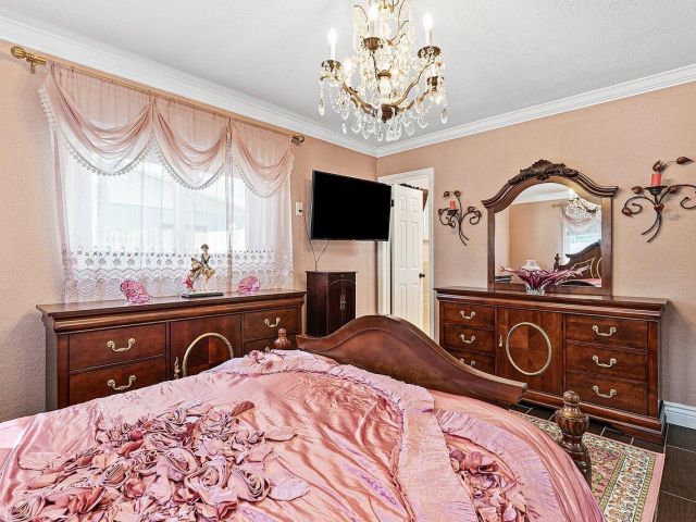 Home for sale at 5151 NE 8th Avenue - photo 6808196